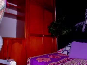 anahi  18
