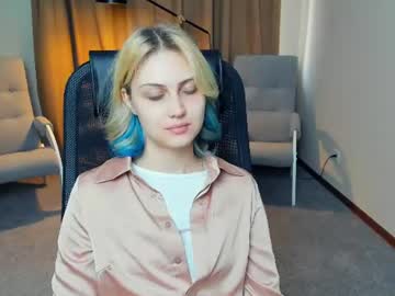 angelinaholly