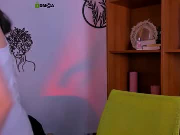 gloria queen