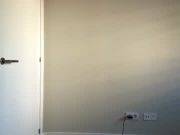 leona grand18