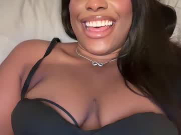 miss tia xo