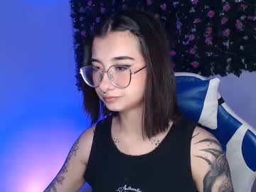 niki foxy