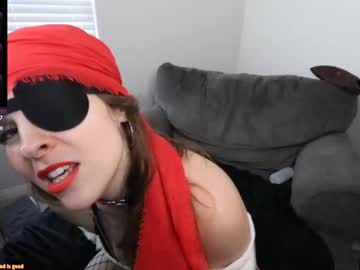 scarlett gushes