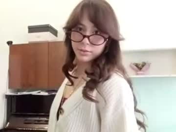 zendaya kira